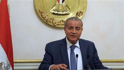 وزير التموين: قرارا وزارى للمحلات التجارية التى تستلزم طبيعة عملها استقبال المواطنين