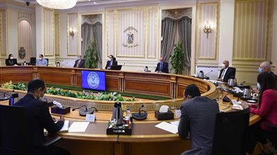 الحكومة: تجهيز 35152 سريراً داخلياً بالمستشفيات و2218 جهاز تنفس صناعى