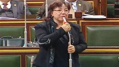 برلمانية تناشد متعافي 