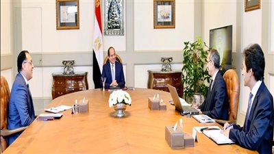 الرئيس السيسي يتابع المشروعات القومية بقطاع الاتصالات وتكنولوجيا المعلومات