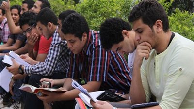 التعليم: لا صحة للحديث عن تعويض أسرة أى طالب يتوفى بكورونا 