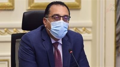 مدبولى يوجه بالإسراع فى زيادة عدد مكاتب البريد ومراكز الخدمات 