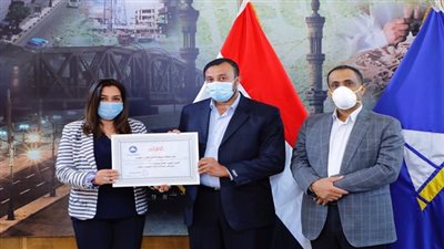 محافظ دمياط توجه الشكر والتحية لطاقم التمريض والاسعاف