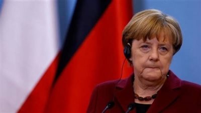 رئيس الوزراء الكرواتى يسلم ميركل رئاسة مجلس الاتحاد الأوروبى