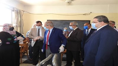 نائب الوزير للتعليم الفني يتفقد لجان امتحانات الدبلومات الفنية بالقليوبية
