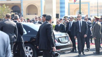 الرئيس السيسي يتقدم الجنازة العسكرية للفريق العصار بمسجد المشير