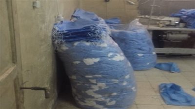 ضبط مايقرب من 100 الف كمامة داخل مصنع غير مرخص بالغربية