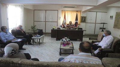 تعليم السويس يناقش خطة إحتياجات مدارس المحافظة للعام الدراسي الجديد