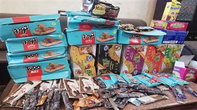 ضبط 335 عبوة مواد غذائية وحلوي أطفال منتهية الصلاحية بالمحلة الكبرى 