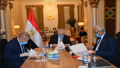 وزير التربية والتعليم يترأس اجتماع المجلس الأعلى للتعليم قبل الجامعي لمناقشة خطة العام الدراسي