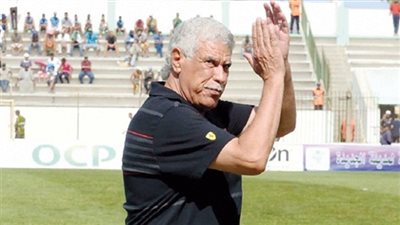 بعد خلافه مع مرتضى منصور.. حقيقة انضمام حسن شحاتة إلى قناة الأهلي