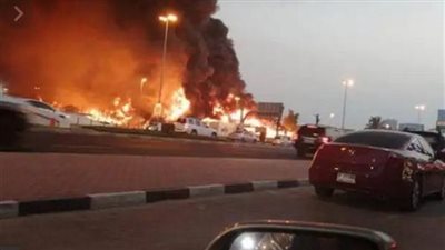 حريق هائل يلتهم سوق عجمان الشعبى بالإمارات