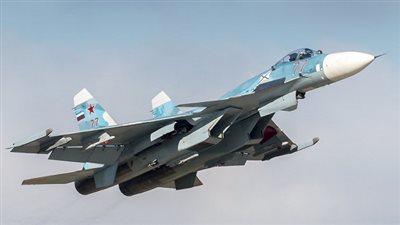 طائرة سوخوى روسية تعترض طائرة تجسس أمريكية فوق البحر الأسود