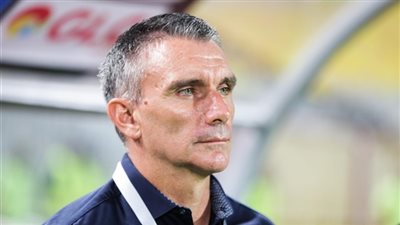 تحركات جديدة من كارتيرون بشأن لاعبي الزمالك