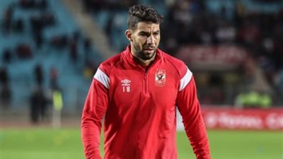 بعد الاستغناء عن شريف إكرامي.. أزمة للأهلي في مباريات أفريقيا