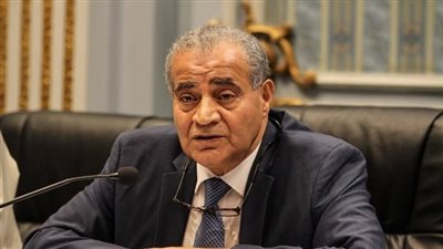 وزير التموين: الإغلاق 6 أشهر عقوبة استخدام ماكينة الصرف خارج المخبز
