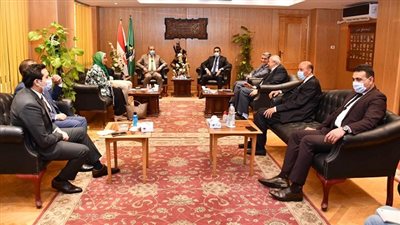 محافظ الفيوم يستقبل أعضاء مجلس الشيوخ الجدد 