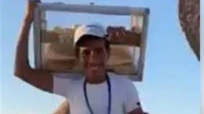 الحكومة: منحة كاملة بطب الاسكندرية للطالب بائع الفريسكا إبراهيم عبد الناصر