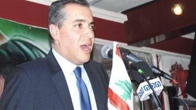 الرئيس اللبناني يكلف مصطفى أديب رسميا برئاسة الحكومة