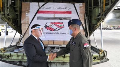 طائرة مساعدات مصرية جديدة تصل لبنان بـ550 بروتوكولا لعلاج كورونا