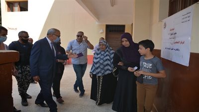 محافظ القليوبية يتفقد مقر لجان انتخابات جولة الاعادة لمجلس الشيوخ 