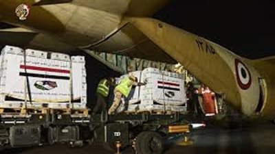 مصر تواصل الجسر الجوى للمساعدات للأشقاء السودانيين