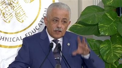 وزير التعليم ينفى توفير كمبيوتر مجانى للطلاب والمعلمين