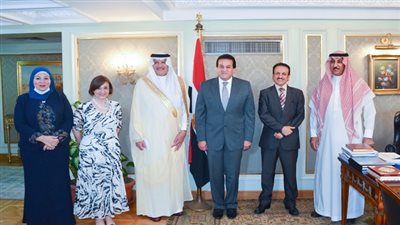 وزير التعليم العالي يستقبل سفير السعودية بمصر