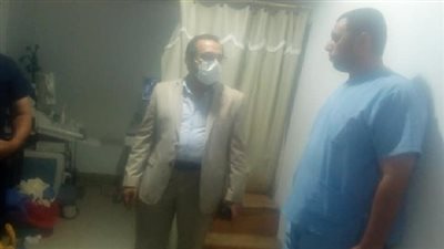 وكيل صحة السويس يفاجئ  المستشفى العام منتصف الليل