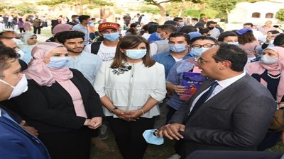 وزيرتا الهجرة والتضامن تشاركان أطفال 