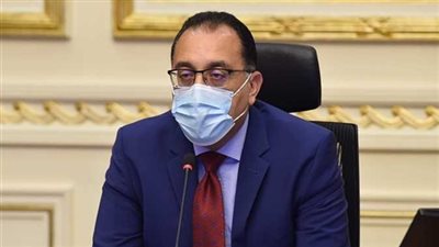 الرئيس يوجه الحكومة بتنفيذ مشروع سكنى على غرار الأسمرات بعواصم المحافظات