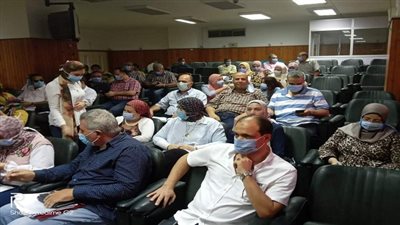 صحة بالدقهلية.. مكي يجتمع  بمديرى المستشفيات والإدارات الصحية