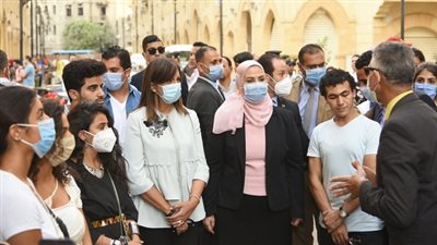 وزيرتا الهجرة والتضامن تجريان جولة تفقدية لمنطقة روضة السيدة بصحبة الدارسين بالخارج 