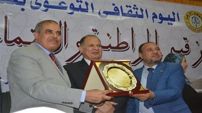 إنطلاق فعاليات اليوم الثقافي التوعوي لتعزيز قيم المواطنة والانتماء للوطن بفرع جامعة الأزهر بأسيوط