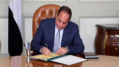 السيسى يصدق على قانون خاص بمصر للطيران