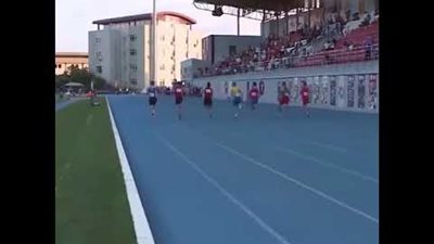 شاهد| قطة تشارك في ماراثون رياضي.. هذا ما فعلته