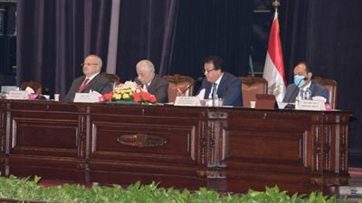 المجلس الأعلى للجامعات يوافق على تطبيق الاختبارات الإلكترونية على الطلاب