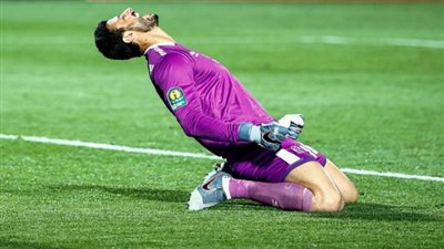 محمد الشناوي في حوار لموقع الأهلي: هدفي الفوز بدوري أبطال أفريقيا.. وهذا أفضل حارس مرمى بالعالم