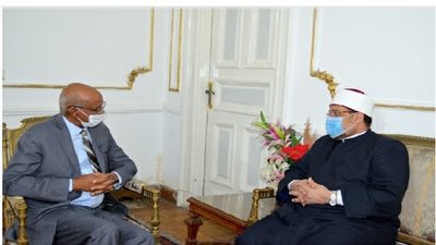 وزير الأوقاف يستقبل سفير جمهورية السودان بالقاهرة ومندوبها الدائم لدى جامعة الدول العربية