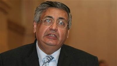 مستشار الرئيس لشئون الصحة: تعامل مصر مع كورونا يجب أن يُدرس