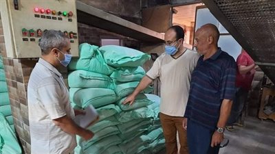 حملات تموينية مكثفة على مخابز ومحال  بمركز أجا دقهلية