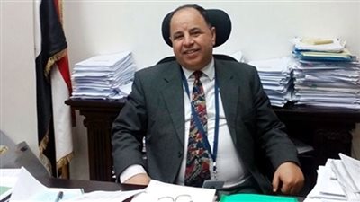 المالية: بطاقة ميزة تتيح للموظف شراء أى سلع بقيمة 30% من الراتب