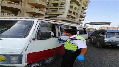 ضبط 2548 سائق نقل جماعى لعدم الالتزام بارتداء الكمامات