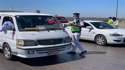 ضبط 3722 سائق نقل جماعى لعدم ارتداء الكمامة 