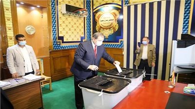  وزير القوى العاملة يدلي بصوته في انتخابات النواب