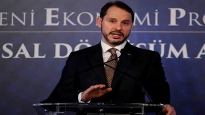 استقالة وزير المالية التركي بيرات البيرق