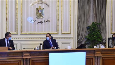 مدبولي يستعرض الاستعدادات الجارية لنقل المومياوات الملكية إلى متحف الحضارة 