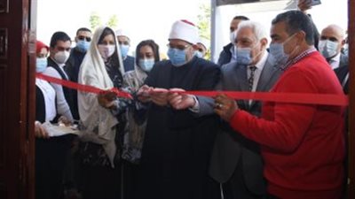 وزيرا الأوقاف والهجرة يفتتحان مساجد الصفا والرحمة والنخيل