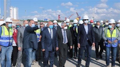 وزير النقل يتابع معدلات تنفيذ عدد من المشروعات الخدمية بميناءي الدخيلة والإسكندرية