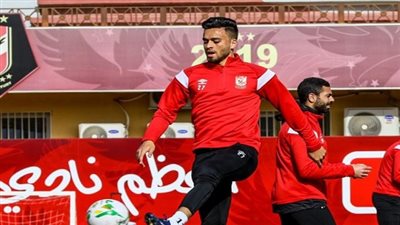 إصابة صلاح محسن مهاجم الأهلي بفيروس كورونا